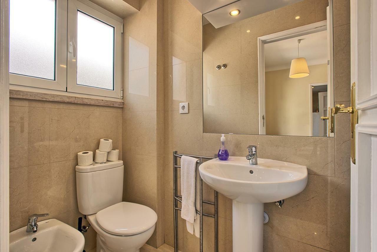 Almirante 3-Four Bedrooms Lisboa المظهر الخارجي الصورة